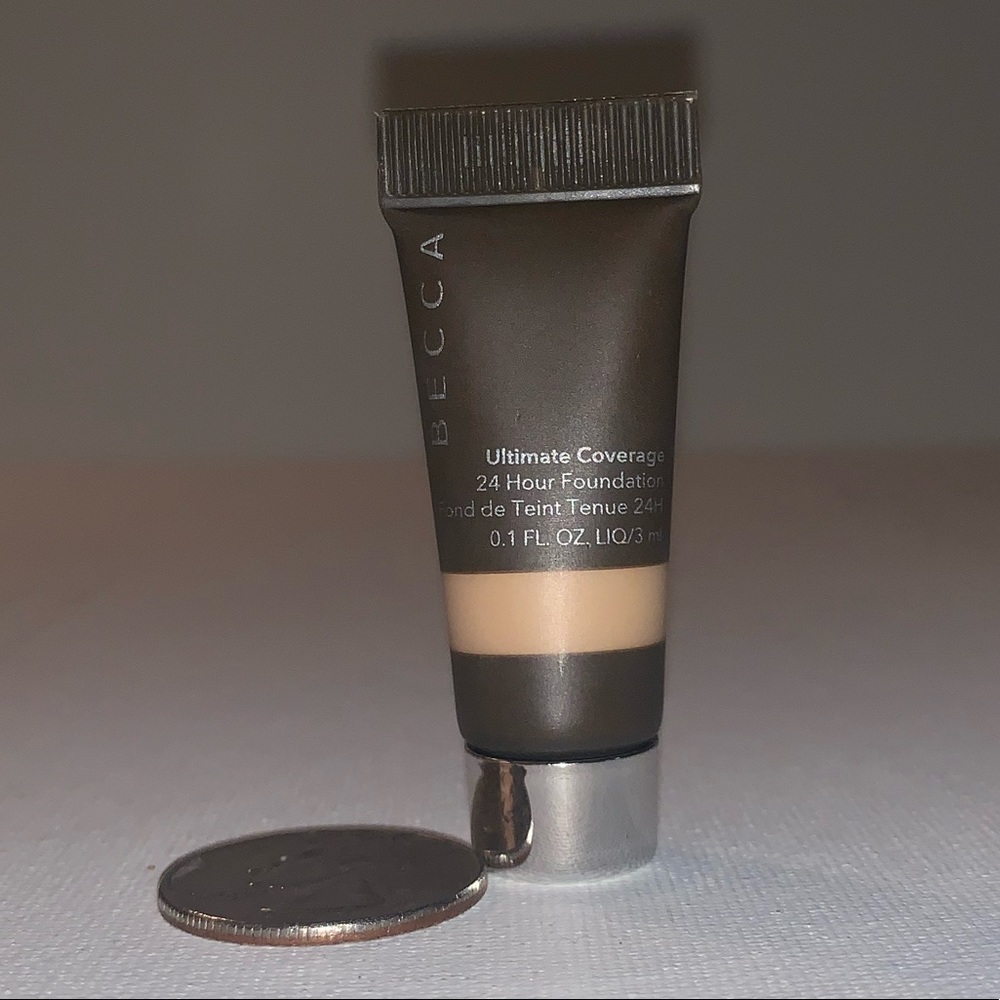 5/$25💄BECCA Ultimate Cov Foundation mini Cashmere